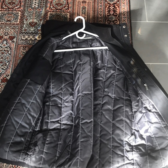 Weatherproof coat. - Picture 2 of 2